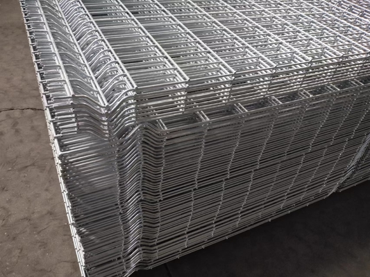 Pulver beschichtete 1.5m 3d gebogenen Draht Mesh Fence Galvanized Steel