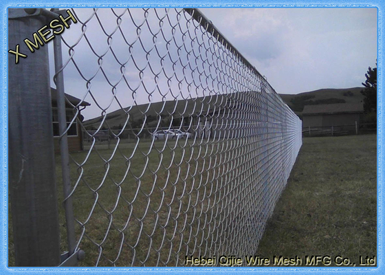 Silberner Kettenglied-Zaun-Gewebe-Webart-heißer galvanisierter Stahldraht für die Technik