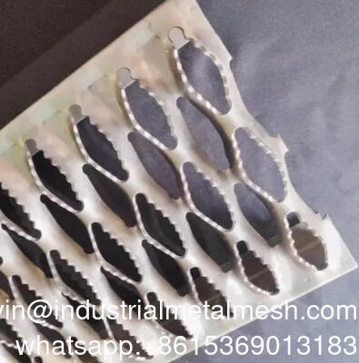 Rutschfeste perforierte Stahl-Sicherheitsgitter Diamant-Trittrost-Gehwegmaterial Planke Sicherheitsgitter für Plattform-Gehweg
