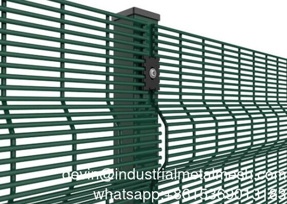 Hochsicherheitszaun 358 Anti-Klettern Zaun für Gefängnisse und Industrieflughäfen Umfang Gitter und Tore Produktkategorie 358 Zaun Hochsicherheitszaun Maschengrahtzaun