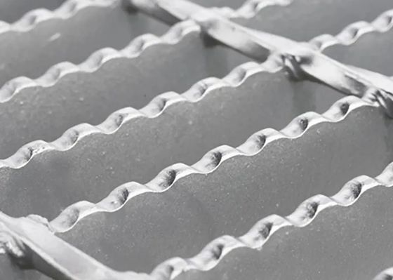 Geschweißte Größe 30x100 Mesh Galvanised Floor Grating Customizable