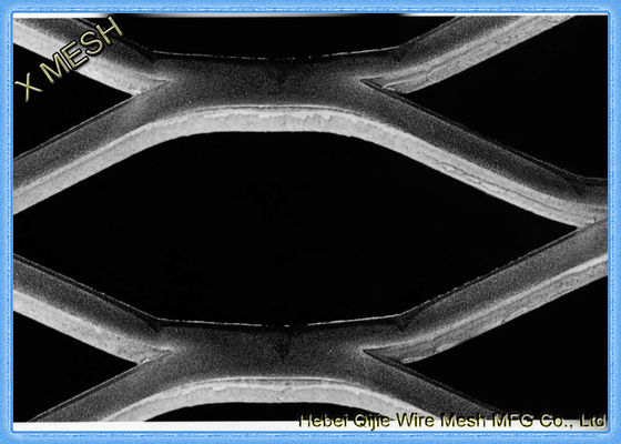 Flachgedrücktes schweres Messgerät-Streckmetall Mesh Fabric Raised Surface 1.2x2.4 M Size