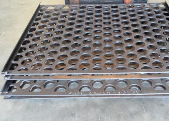 NM300 Stahl-Metall-Punch-Platte-Screening Kaltgewalzte Edelstahlplatte mit rundem Lochmuster