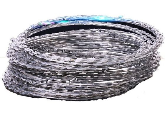 Bto-22 heißgetränktes galvanisiertes Razor Wire Zaun