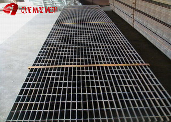 30X5mm gezacktes Stahlgitter Klappfeuer Grill Schwerlast Edelstahl / galvanisiert für Bar