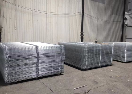 Galvanisierter 3D-Panel Zaun 3D-Bogener Stahlgeschweißter Zaun Bogener Drahtzaun V-Gitter Drahtzaun Sicherheitszaun