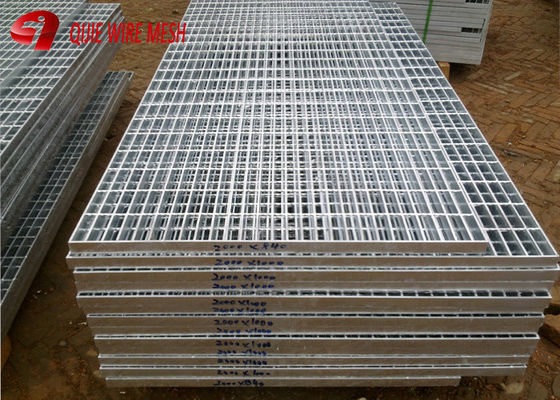 Baumaterialien heiße eingetauchte 32 x 5mm galvanisiertes Stahlgitter
