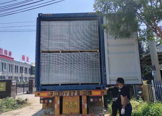 Regelmäßige Größe 2 x 2 Zoll schweißte Breite Mesh Galvanised Wire Panels 2.2m
