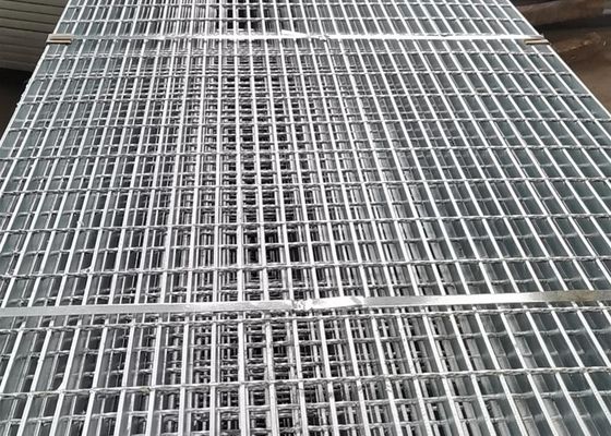 Drücken Sie verschlossene galvanisierte kratzende Streckmetall-Stahlmasche 40 x 100 Millimeter-Neigung