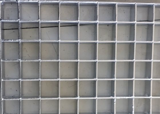 30X5mm gezacktes Stahlgitter Klappfeuer Grill Schwerlast Edelstahl / galvanisiert für Bar