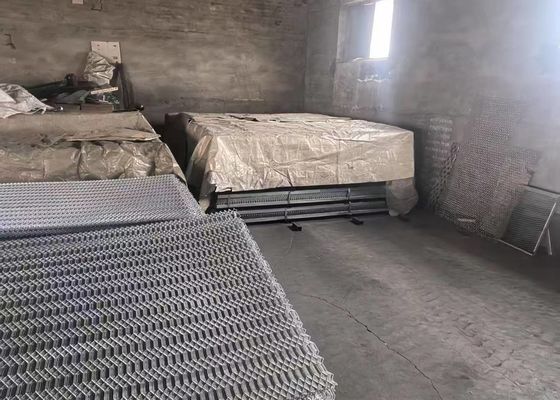 Gotisches M der 1.6mm Stärke-Streckmetall-Metalldraht-Maschen-1,2 x 2,4