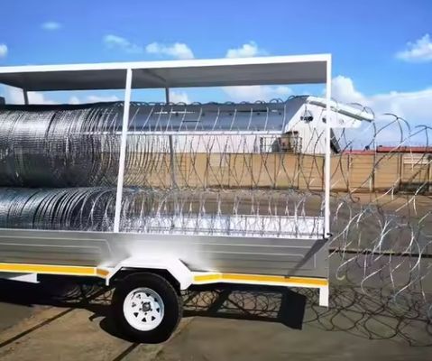 Razor Wire Mobile Security Barrier System Mobile Rapid bereitstellen Rasiermesser -Barrier -Anhänger