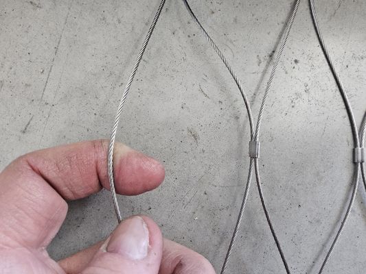 Anpassbares Kabelnetz mit Balustraden mit einem Drahtdurchmesser von 1,2 mm bis 6,0 mm und einer Mesh-Lochgröße