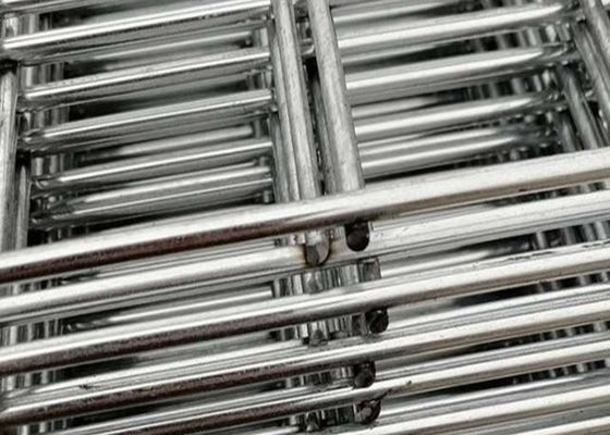 PVC beschichtete 3D kurvte Zaun Panel Triangle Bending einzäunen >= 100 Quadratmeter