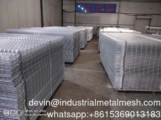 8X6FT 3D Hot Dipped Galvanized Anti-Climb Mesh Fence