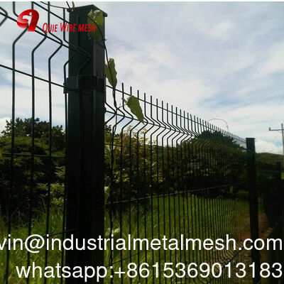 Hot-DIP Galvanized Wire Mesh Fence PVC Coated 3D Bending Fence Triangle 3D Curved Fence
