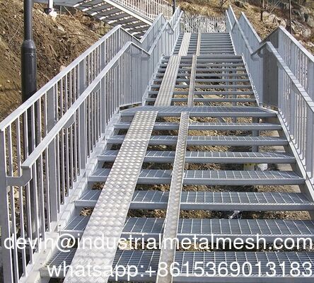Dauerhafte Hot-Dip Galvanized Stahlgitter mit einfacher Installation