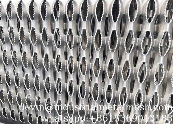 Galvanized Steel Grip Strut Safety Grating for Stair/ Treads/ Industrial Safety Walkways