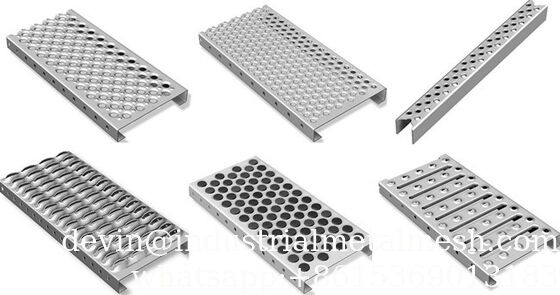 Flat Aluminium Krokodil Mund Rutschfeste Treppenfußstücke Gehweg Plankenplattenplatte Dach Diamant Griff Stütz Sicherheitsgitter