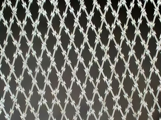 Bto-Serie Concertina Razor Wire Mesh Trellis Militärischer Überschuss