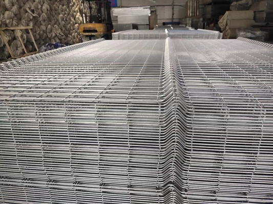 V verbiegen gebogenen Metallzaun Ral 6005 Mesh Panels 1030mm