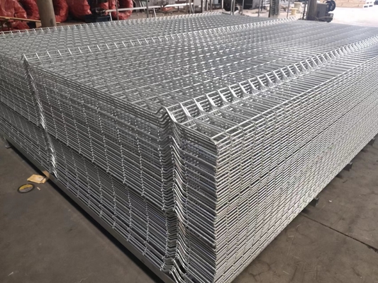 SGS kurvte den Metallgarten, der galvanisiertes Stahlmetallpvc einzäunt, beschichtete V verbiegend