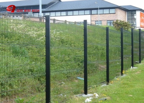 Alterungsbeständigkeit 3d schweißte Garten Mesh Fence Panels Easy To installieren