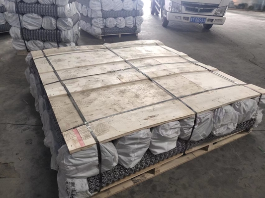 Metall-1.8m galvanisiertes Kettenglied, das 60x60 Diamanten 50ft einzäunt