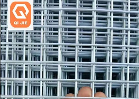 Durchlöchertes geschweißtes Draht-Mesh Roll For Fence Panel-PVC beschichtete