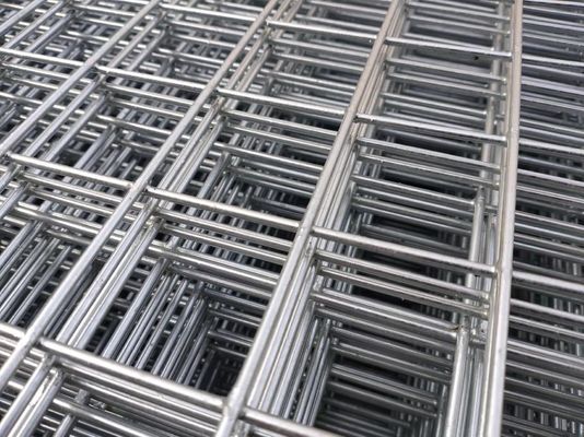 Elektrisches galvanisiertes geschweißtes Zoll-Blatt des Eisen-Maschendraht-2x2 für Boden-Heizung