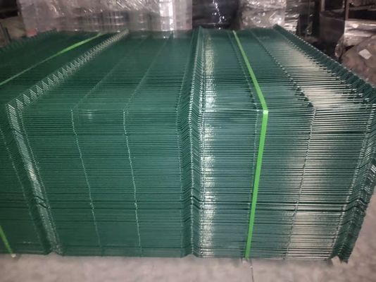 Gerader Posten pulverisieren überzogenen gebogenen Metallzaun-Panels Triangle Bend-Maschendraht