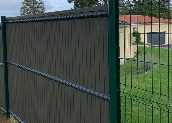 Moderner 55x200mm geschwungener Drahtzaun leicht zu montieren