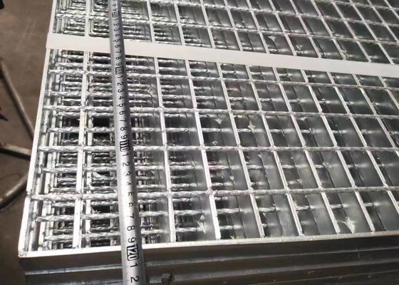 Hot DIP Galvanisiertes Stahlgitter für Boden und Graben