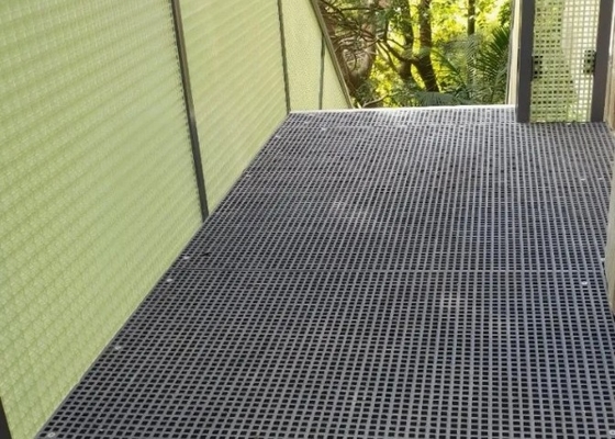38mm dicke FRP-Pultrusionsrost mit geriffelter Oberfläche und Schraubbefestigung