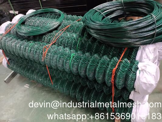 China-Hersteller verzinkter Maschendrahtzaun mit Stacheldraht