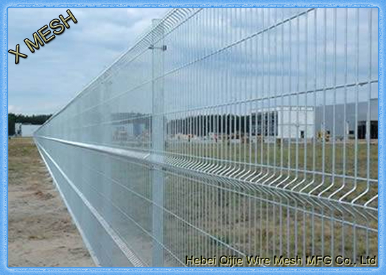 Galvanisierte Sicherheit des Maschendraht-3D kurvte den flexiblen Metallzaun und dauerhaftes PVC beschichtete