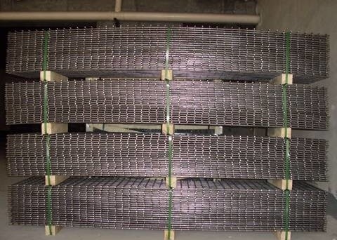 100mm Loch 50x50mm 316L Galv Mesh Panels