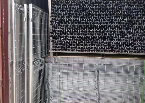Stahlder maschen-Dreieck-verbiegende Zaun/3d gekurvt schweißte Maschendraht-Platten-Zaun