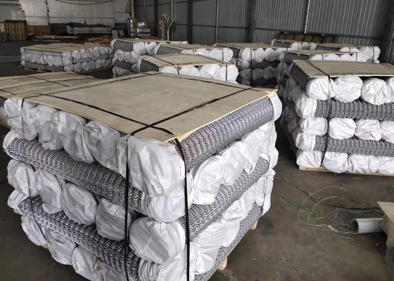 10 Fuß hohes, vinylbeschichtetes Komplettsystem, langlebiges Maschendrahtzaun-Komplettpaket